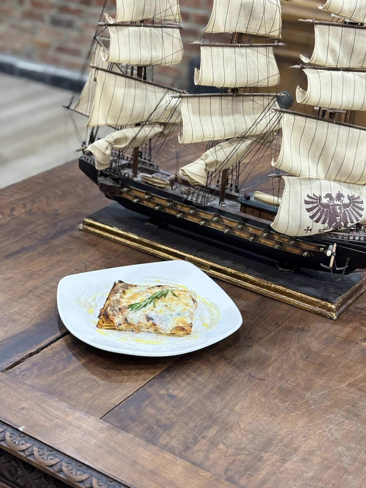 Evening scene in North DC near Seven Seas